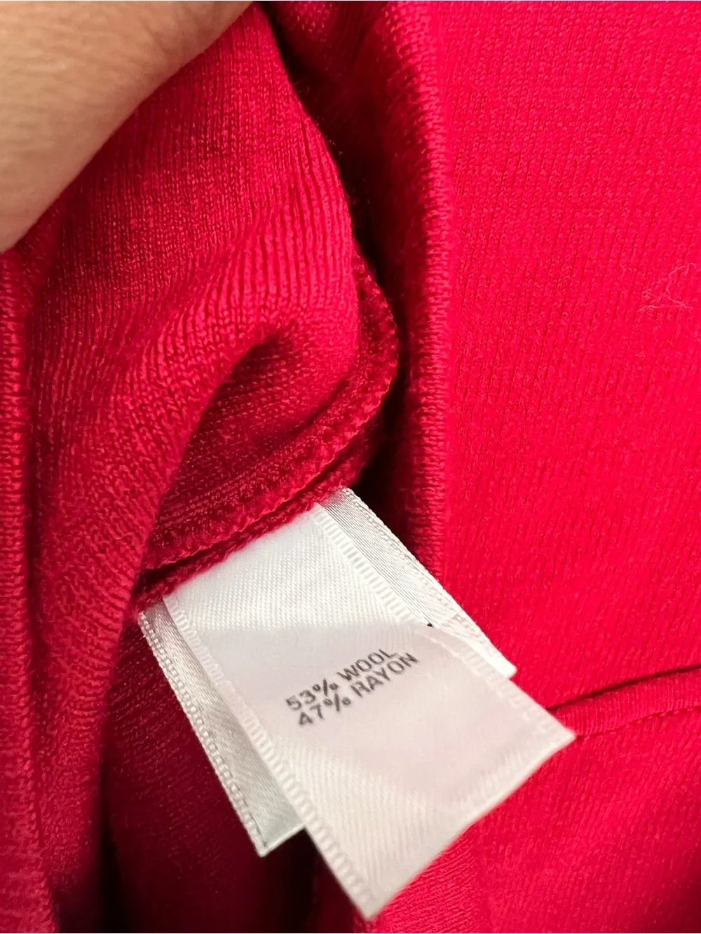 St. John Red Knit V-Neck Dress Women’s Size 4 Wool Blend Business Office Dress - Picture 8 of 8